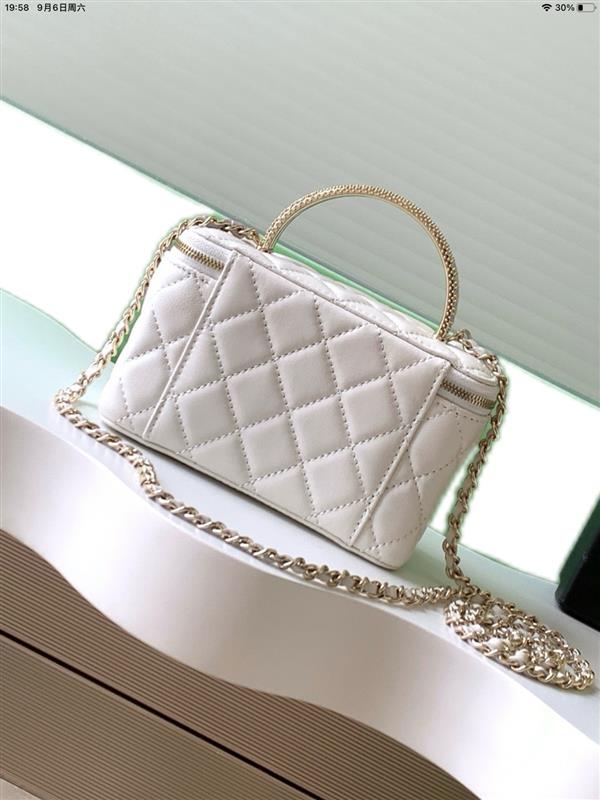 2026127215530747 600